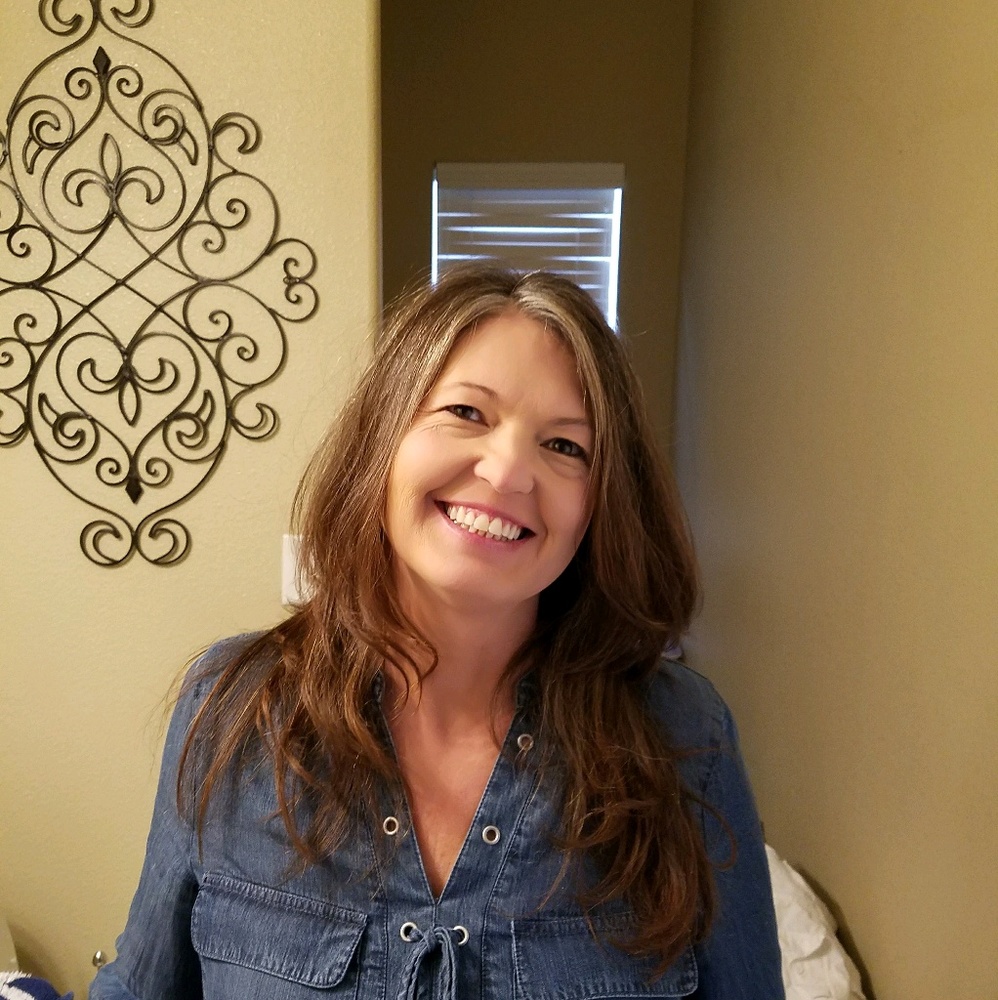 Meet your Posher, Julie